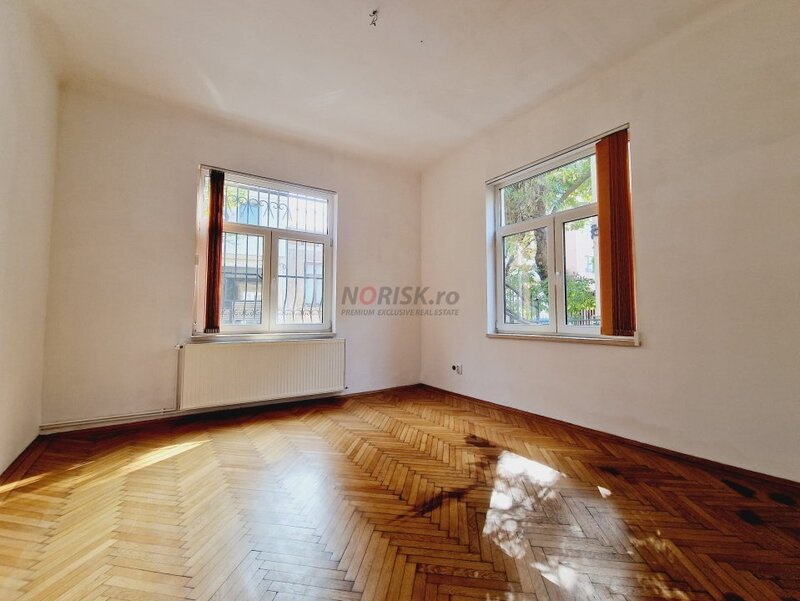 Central, elegant, versatil - Vila ideala pentru orice plan