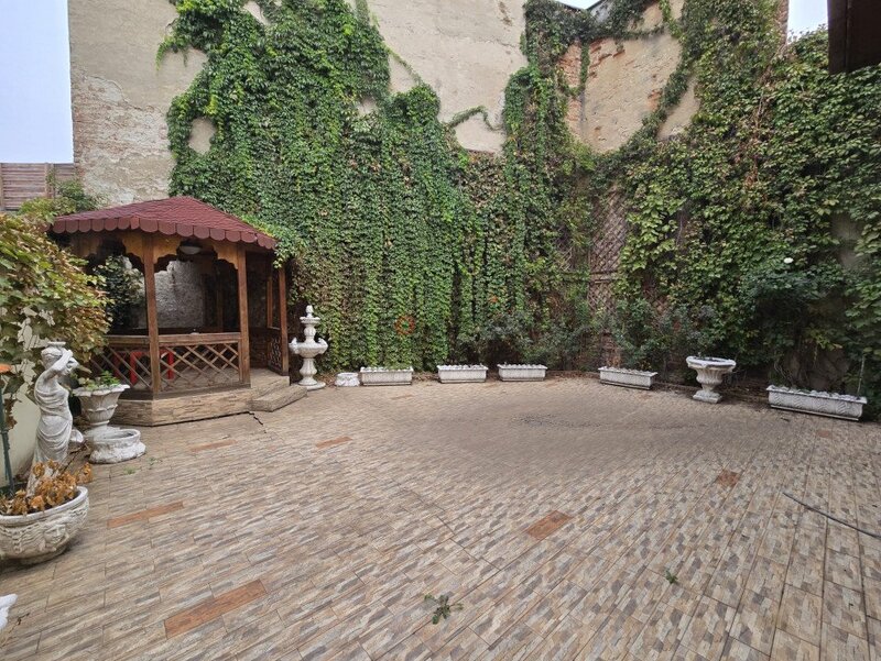 Central, elegant, versatil - Vila ideala pentru orice plan